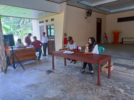 PEMBAGIAN  BANTUAN PANGAN KPM PKH DAN BPN